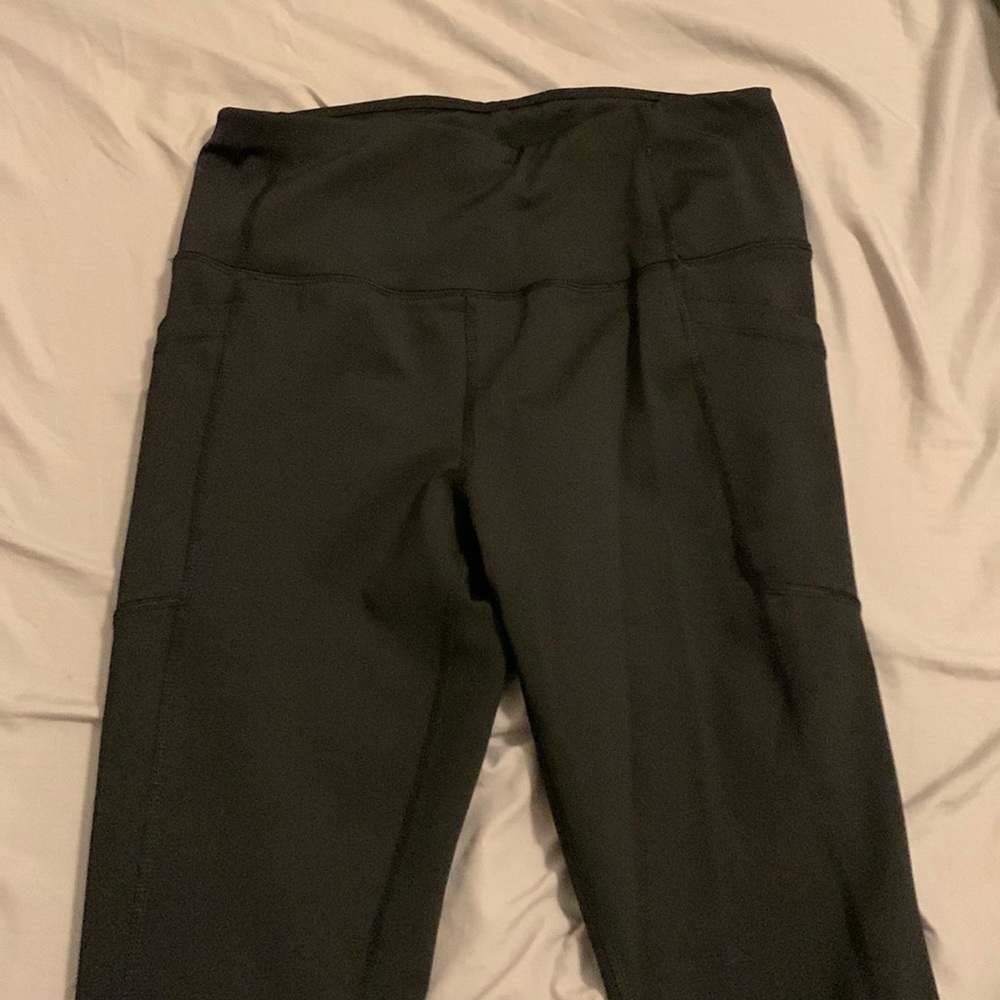 Athletic Leggings with Pockets